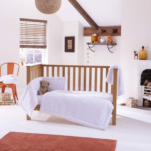 Image of Clair De Lune Honeycomb 3 Piece Cot Set - White