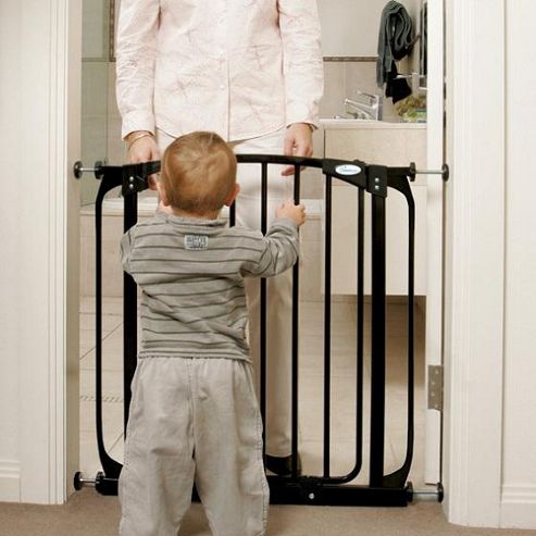 Image of Dreambaby F778b Swing Closed Safety Gate Black 71cm - 100cm