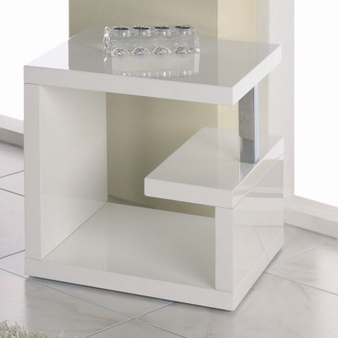 Image of Urbane Designs Gerti Side Table