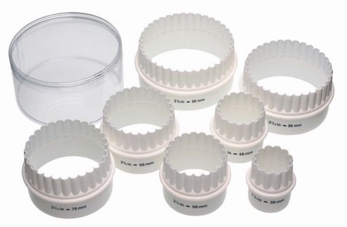 Image of Kitchencraft Double Edged Biscuit / Pastry Cutters (set Of 7)