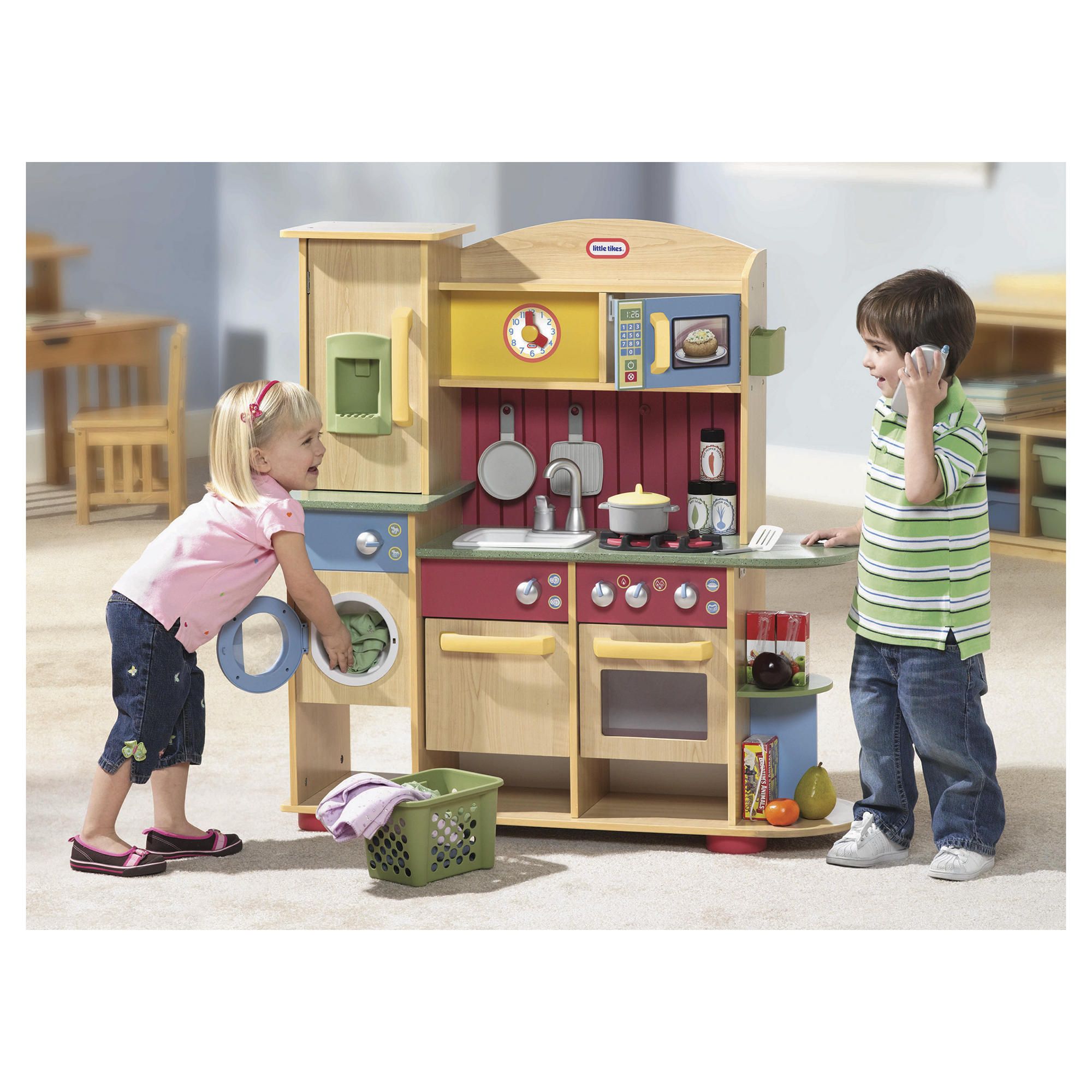 Little Tikes Premium Wooden Kitchen