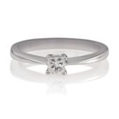 18ct White Gold 1/4ct Diamond Princess Cut Ring, N