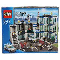 LEGO City Police Station 7498