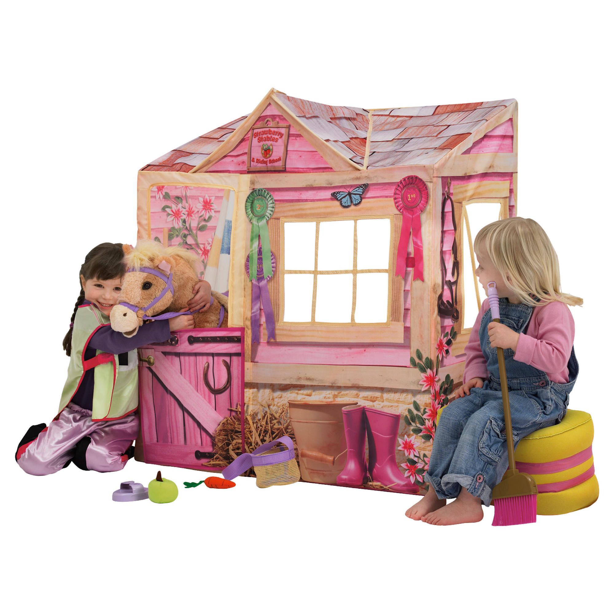 Dream Town Strawberry Stables & Fudge the Pony 