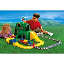 Little Tikes Peak Road 'n' Rail
