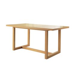 Loop 4-6 Seat Table, Oak