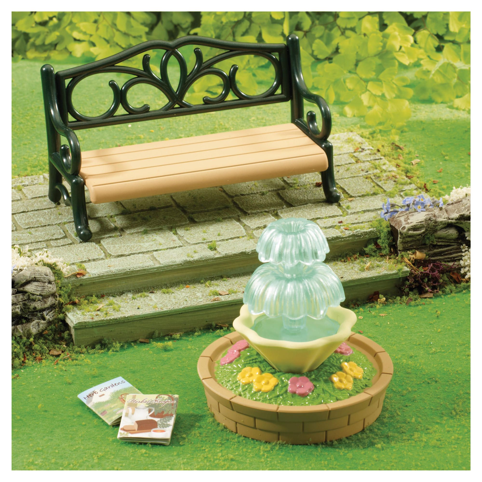 Sylvanian Families Ornate Garden Bench & Fountain