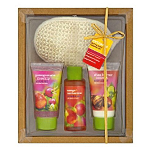 Buy Tesco Extracts Bath And Body Pamper Set from our Ladies' Gift Sets ...