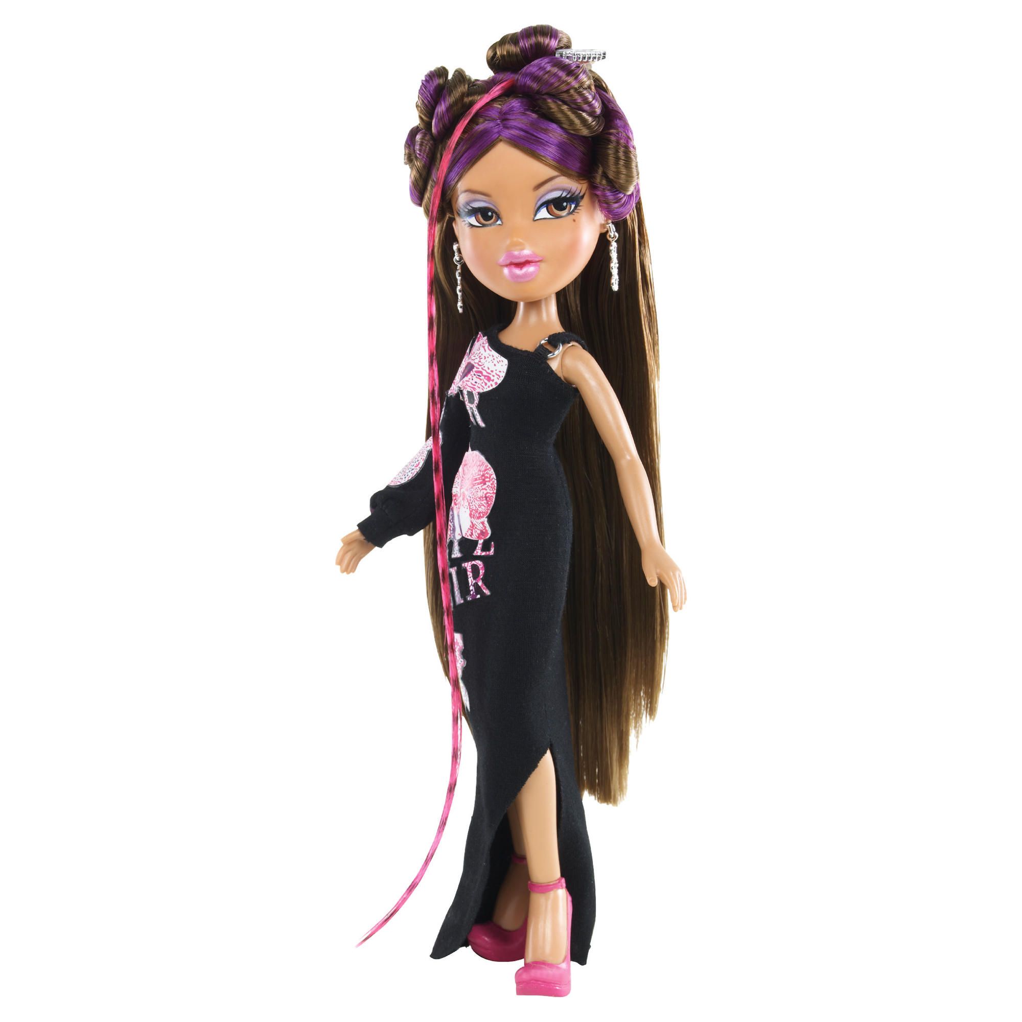 Bratz Featherageous Doll - Yasmin