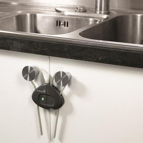 Image of Safety 1st Handle Flex Lock Grey