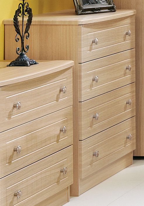 Image of Welcome Furniture Warwick 4 Drawer Chest - Light Oak