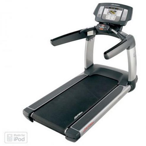 Image of Life Fitness Platinum Club Treadmill With Discover Se Console