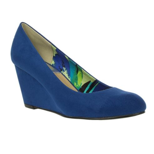 Buy Mid Heel Wedge Court Shoes from our High Heels range - Tesco