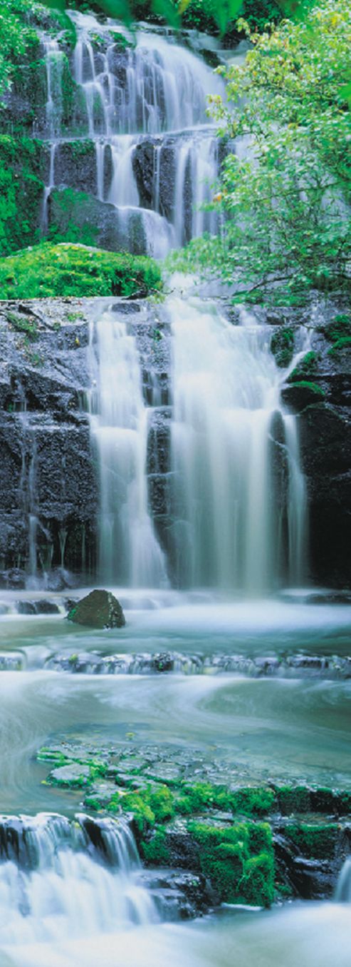 Image of Komar Pura Kaunui Falls Door Mural - 92 X 220 Cm