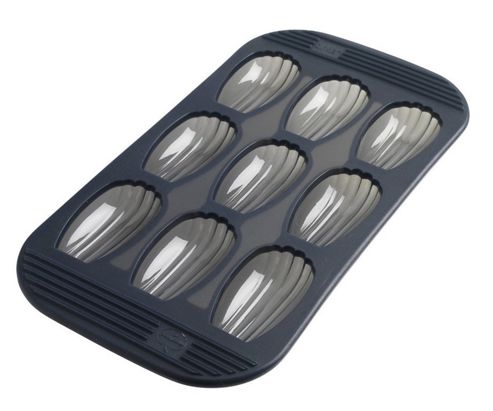Image of Mastrad Silicone 9 Cup Madeleine Mould