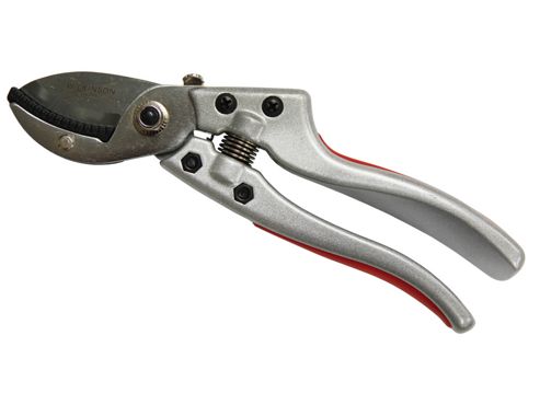 Image of Wilkinson Sword 1111158w Angled Pruning Snips