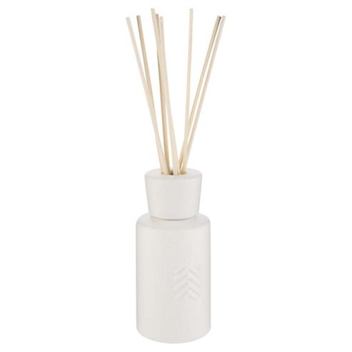 Image of Tesco Entertain Reed Diffuser, Shiraz & Red Berry