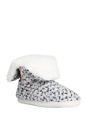 next f&f slippers