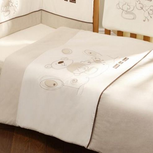Image of Bed-e-byes Bramble & Smudge Quilt