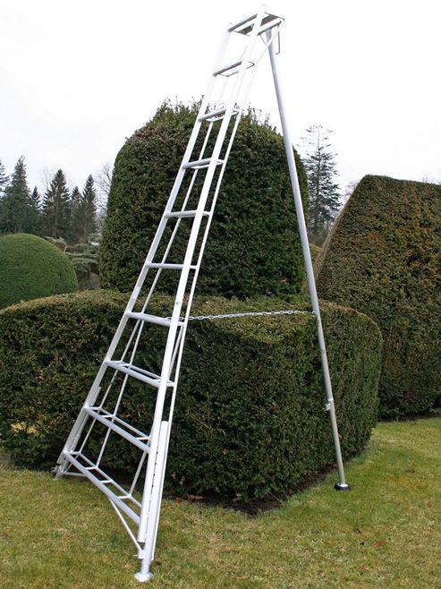 Image of Trade 2.4m (7.87ft) Adjustable - Garden Hedge Cutting Tripod Ladder