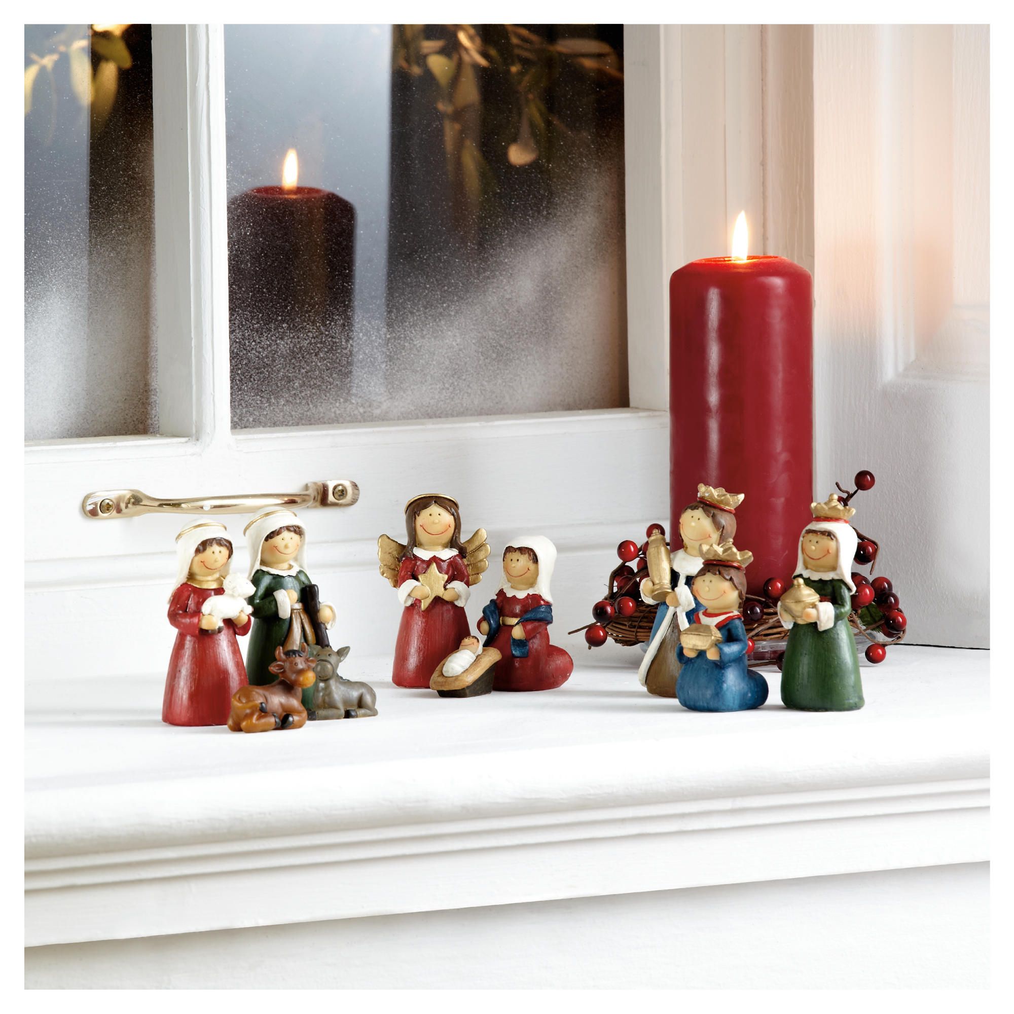 Tesco Ornament Nativity Scene Cute Traditional