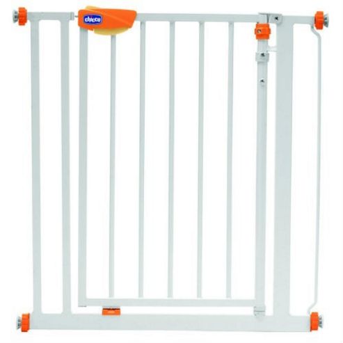 Image of Chicco Nightlight Safety Gate
