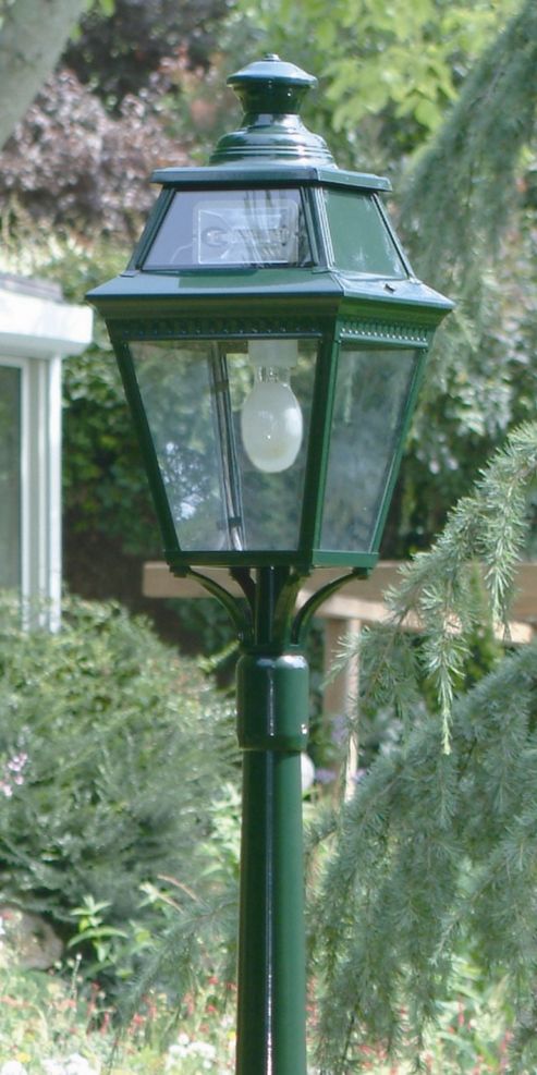 Image of Roger Pradier Avenue 3 No. 10 Post Lantern - Black