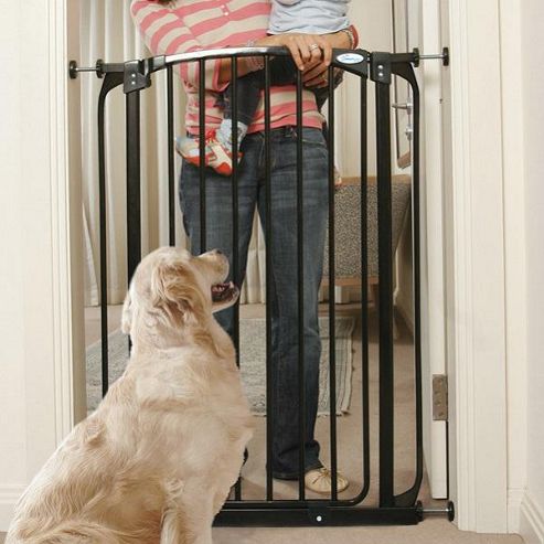 Image of Dreambaby F782b Extra Tall Swing Closed Gate Black 71---109cm