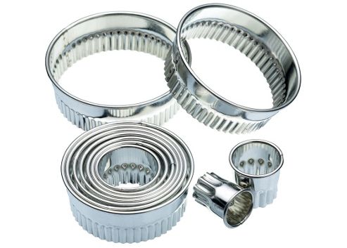 Image of Kitchen Craft Eleven Fluted Cutters With Metal Storage Tin