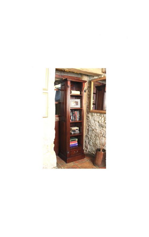 Image of Baumhaus La Roque Narrow Alcove Bookcase