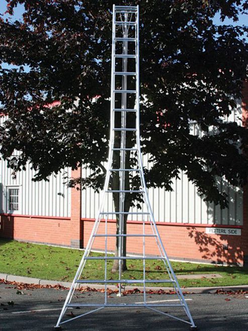Image of Trade 4.8m (15.7ft) Standard - Garden Hedge Cutting Tripod Ladder