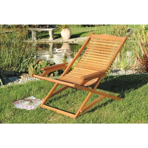 Image of Lifestyle Pair Of Folding Sun Chairs In Acacia Hardwood