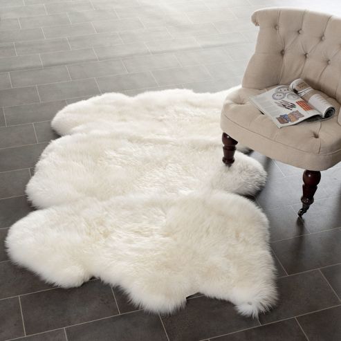 Image of Safavieh Reese White Rug - 152cm X 91cm