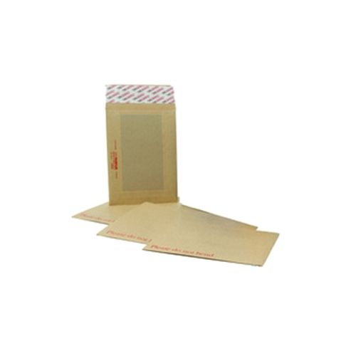 Image of New Guardian Envelopes Heavyweight Board-backed Peel And Seal Manilla C4 [pack 125]