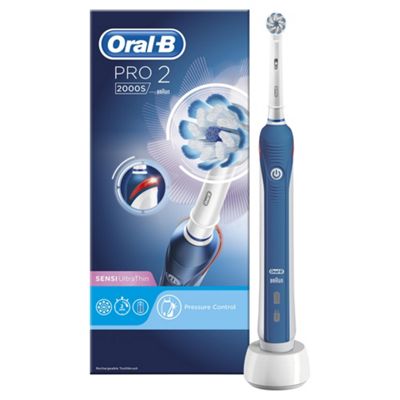 Oral-B Pro 2000 Sensi Ultrathin Electric Toothbrush