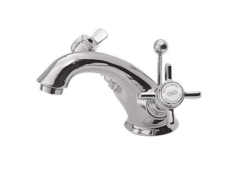 Image of Ultra Luxury Beaumont Mono Basin Mixer With Pop Up Waste In Chrome