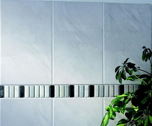 Image of Dartmoor Natural Marble White/blk Border 305x48mm