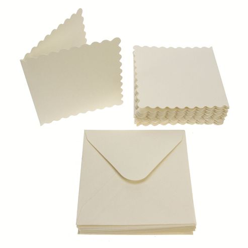 Image of 3x3 Scalloped Card Blanks 300gsm 20pk - Cream