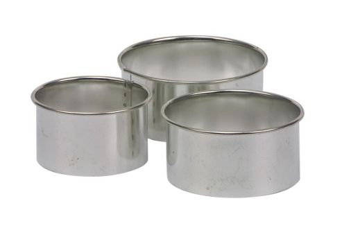 Image of Faringdon Plain Pastry Cutter Set, 5.5/6.5/7.5cm (set Of 3)