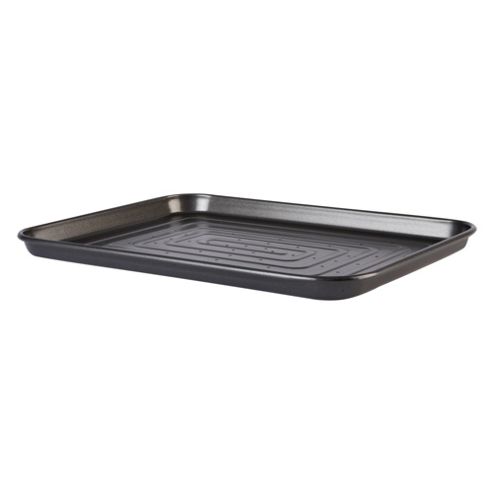 Image of Linea Carbon Steel Chip Tray In Black