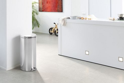 Image of Brabantia 30-litre Bucket Pedal Bin - Brilliant Steel