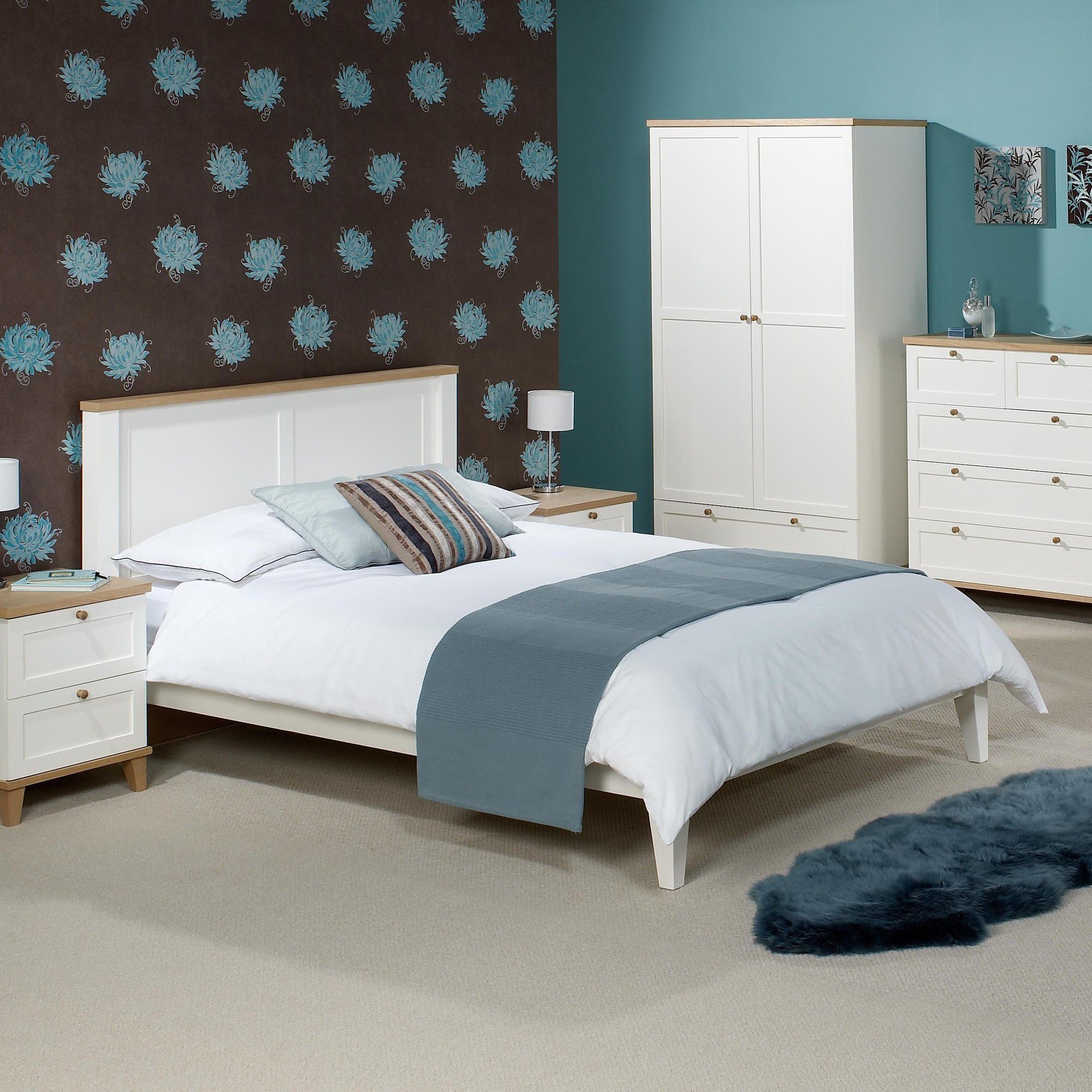 Home Zone Chicago Bed Frame - Kingsize at Tesco Direct