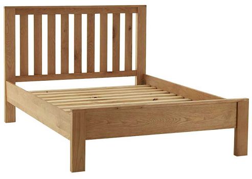 Image of Valufurniture Chunky Oak 4ft6 Double Bed