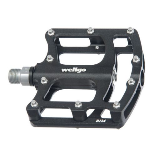 Image of Wellgo B124 Cnc Platform Sealed Pedal - Silver