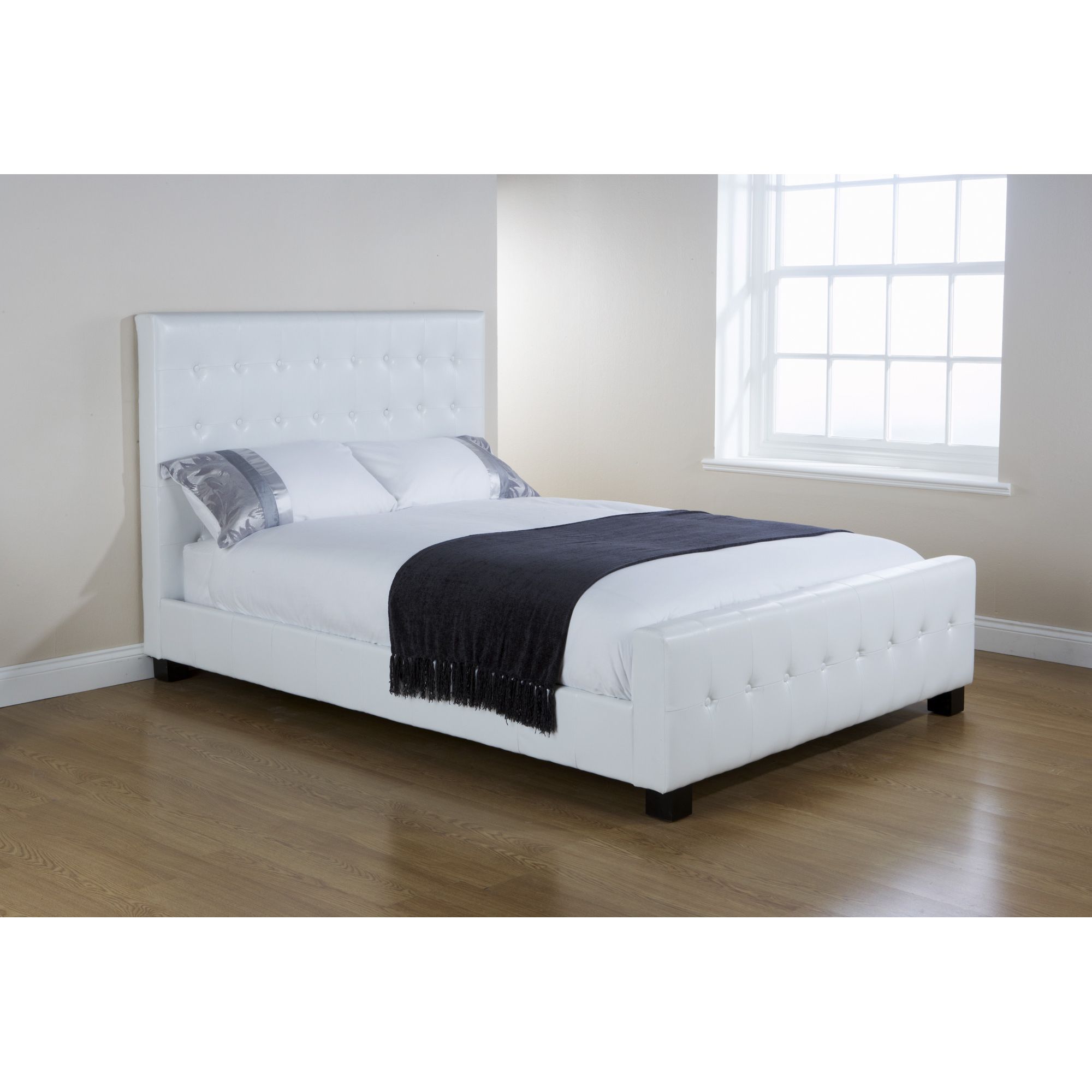 Elements Mayfair Button Bed - White - King at Tesco Direct