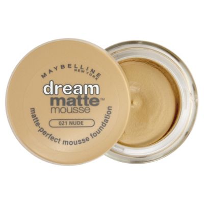Maybelline Dream Matte Mousse Foundation SPF 15 - 21 Nude
