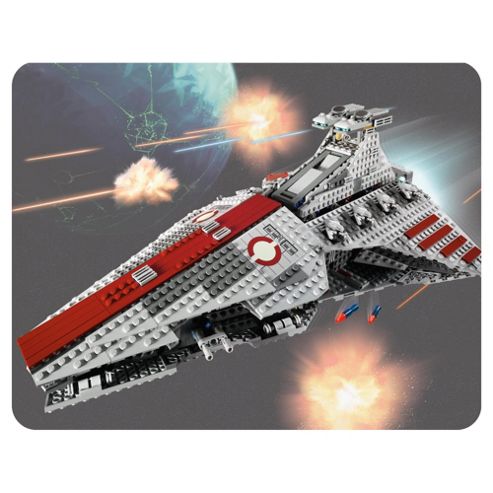 Buy LEGO Star Wars Venator-Class Republic Attack Cruiser 8039 from our ...