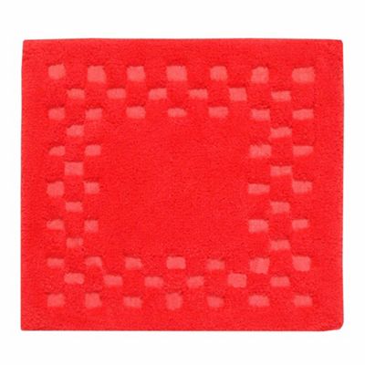 red shower mat